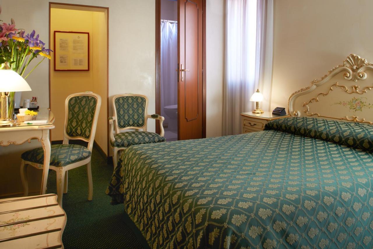 Hotel Commercio & Pellegrino Венеция Екстериор снимка
