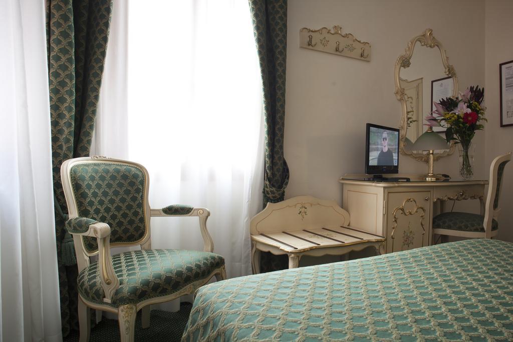 Hotel Commercio & Pellegrino Венеция Екстериор снимка